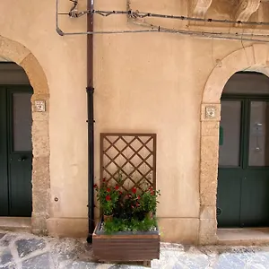 Holiday home Sole&mare Ortigia