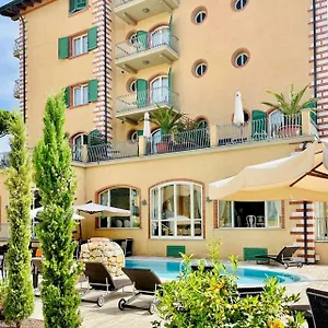 La Pigna 3*, Marina di Pietrasanta Italie